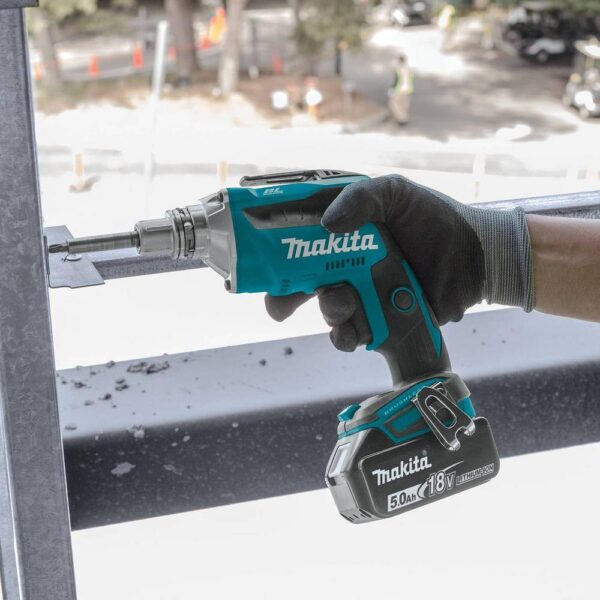 XSF03T 18V 5.0Ah LXT Lithium-Ion Brushless Cordless Drywall Screwdriver Kit - Image 8