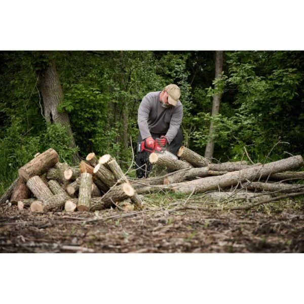 M18 FUEL 24 in. 18V Lithium-Ion Brushless Cordless Hedge Trimmer with M18 FUEL 8 in. HATCHET Pruning Saw (2-Tool) - Image 12