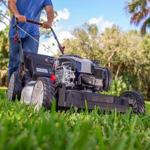 Murray MNA152703 21 in. 140 cc Briggs and Stratton Walk Behind Gas Push Lawn Mower with Height Adjustment and with Mulch Bag - Image 7