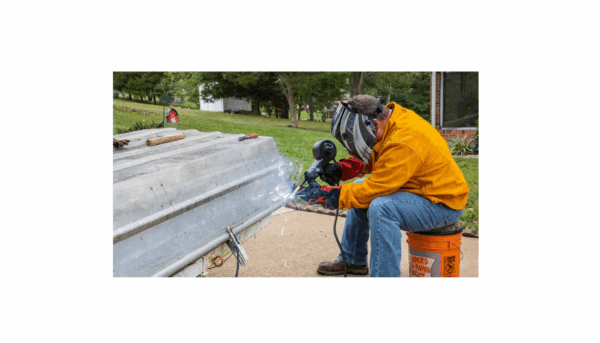 Lincoln Electric K2532-1 Magnum 100SG Welding Spool Gun for Soft Aluminum Wire, Including 10 ft. Gun Cable, Control Harness, Connector and Case - Image 4