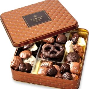 BONNIE AND POP Chocolate Gift Basket, Food Gifts Arrangement Platter, Gourmet Snack Box