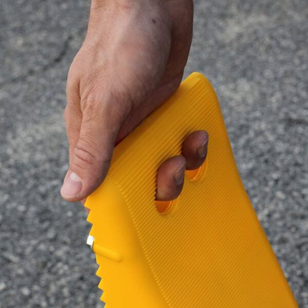 Tandem Trailer Tire Changing Ramp with  5.5 Lift, Yellow - Image 11