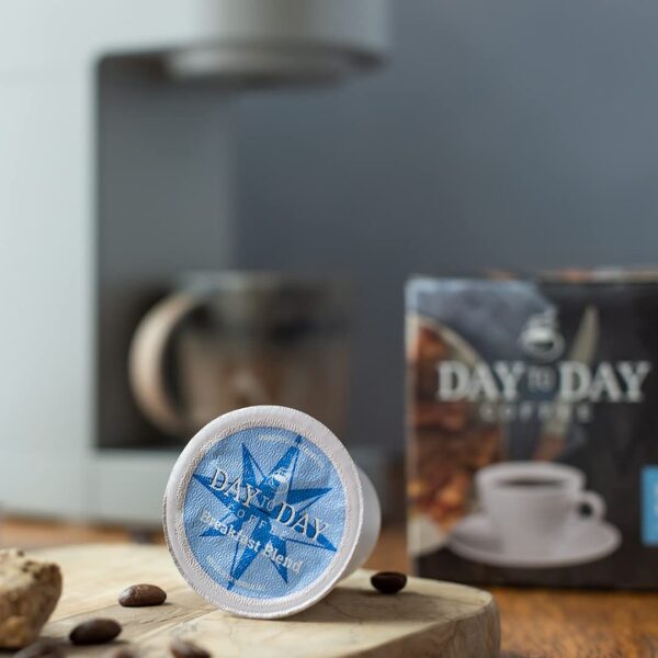 Day To Day 120-Count Breakfast Blend, Medium Roast Single Serve Coffee Pods for K-Cup Keurig Brewers - Image 5