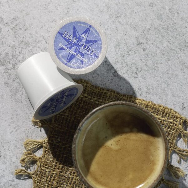 Day To Day 120-Count Breakfast Blend, Medium Roast Single Serve Coffee Pods for K-Cup Keurig Brewers - Image 4