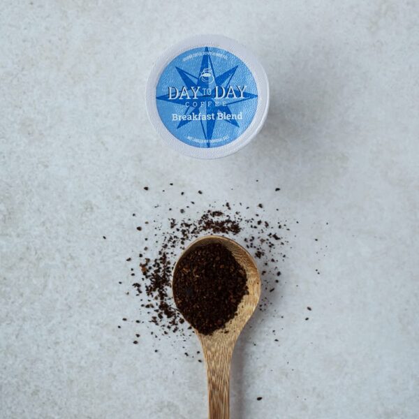 Day To Day 120-Count Breakfast Blend, Medium Roast Single Serve Coffee Pods for K-Cup Keurig Brewers - Image 3