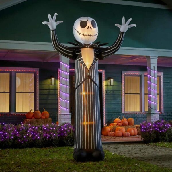 22GM29788 10 ft Animated Reaching Jack Skellington Halloween Inflatable - Image 2