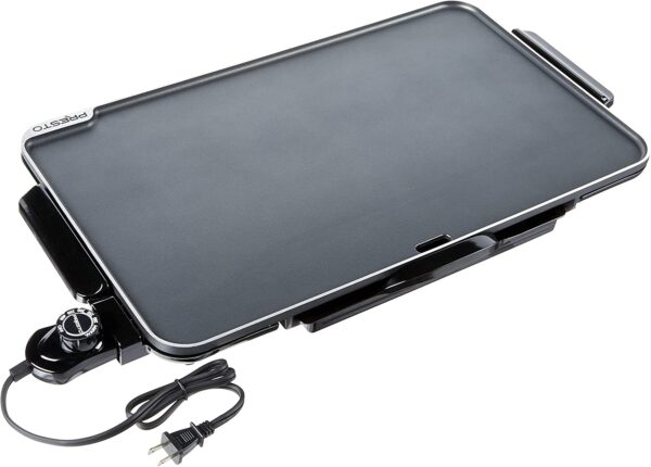 07072 286 sq. in. Black Electric Griddle with Temperature Sensor - Image 5