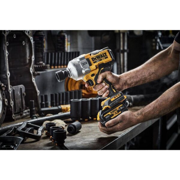 DCF961B 20V 1/2 in. High Torque Impact Wrench (Tool Only) - Image 6