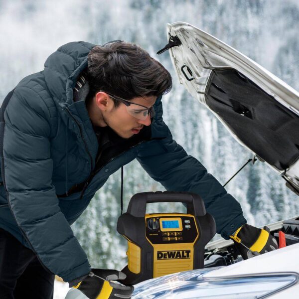 DXAEJ14 1400 Peak Amp Portable Car Jump Starter with Digital Compressor - Image 4