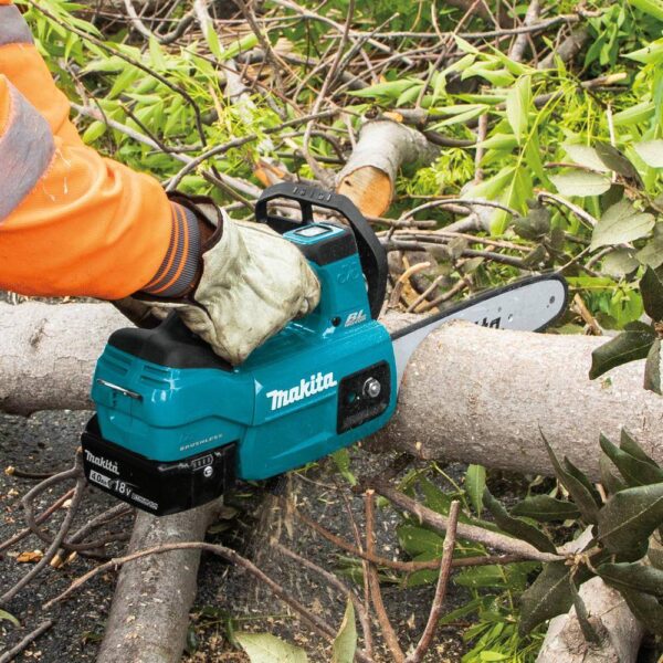 XCU06SM1  10 in. 18V Lithium-Ion Brushless Electric Battery Chainsaw Kit (4.0Ah) - Image 6