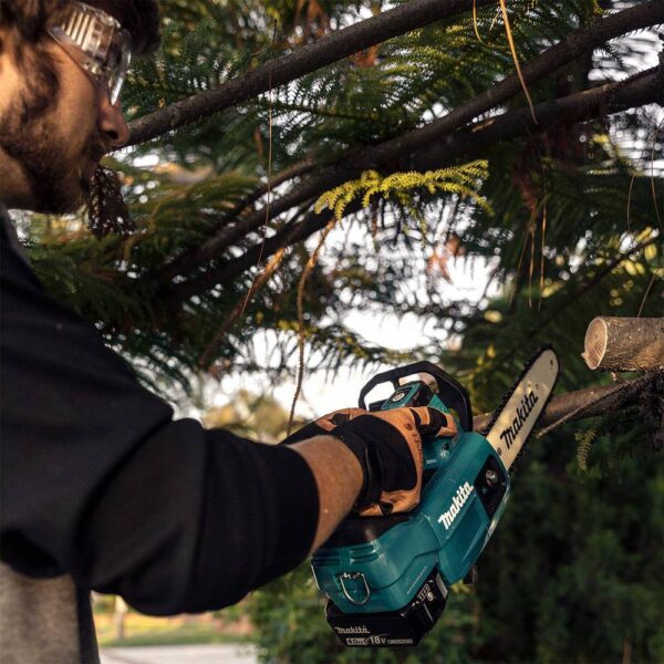 XCU06SM1  10 in. 18V Lithium-Ion Brushless Electric Battery Chainsaw Kit (4.0Ah) - Image 8